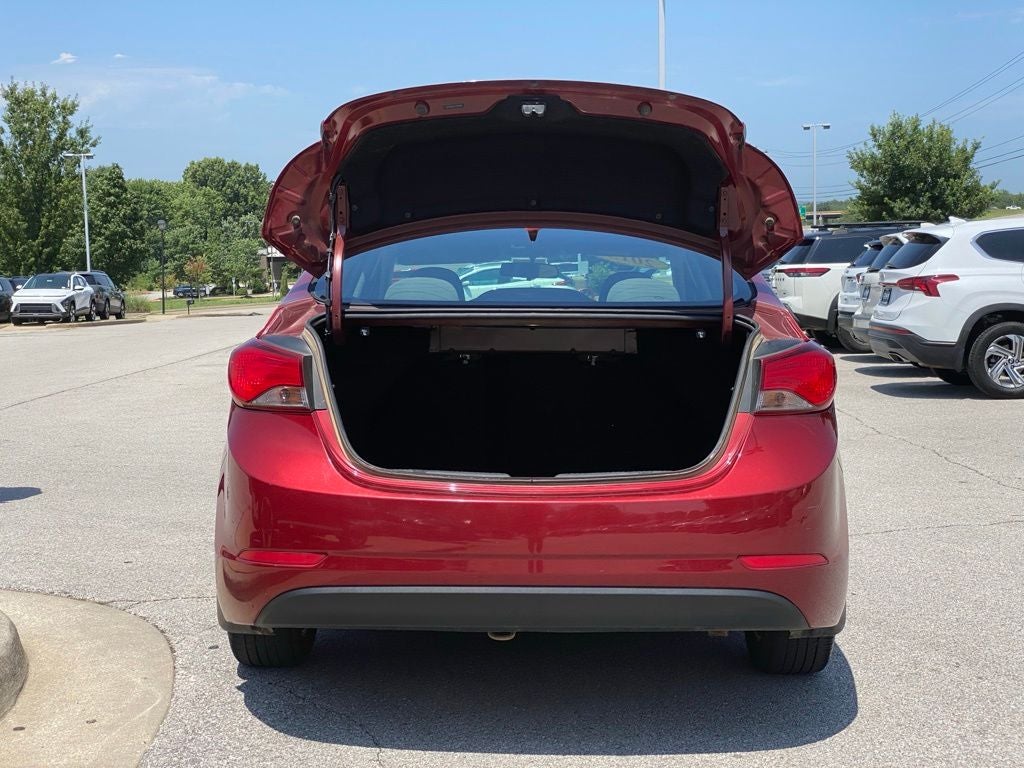2015 Hyundai ELANTRA SE