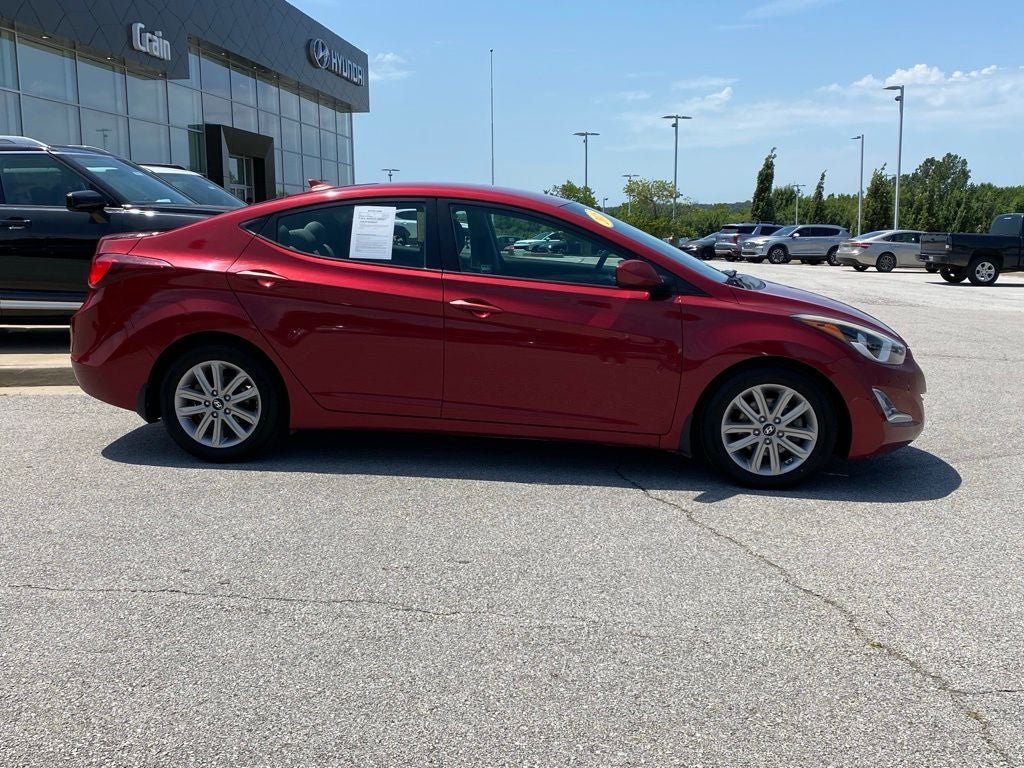 2015 Hyundai ELANTRA SE