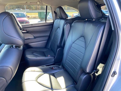 2024 Toyota Highlander LE ALL WHEEL DRIVE