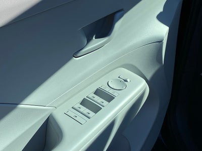 2026 Hyundai KONA SE FWD