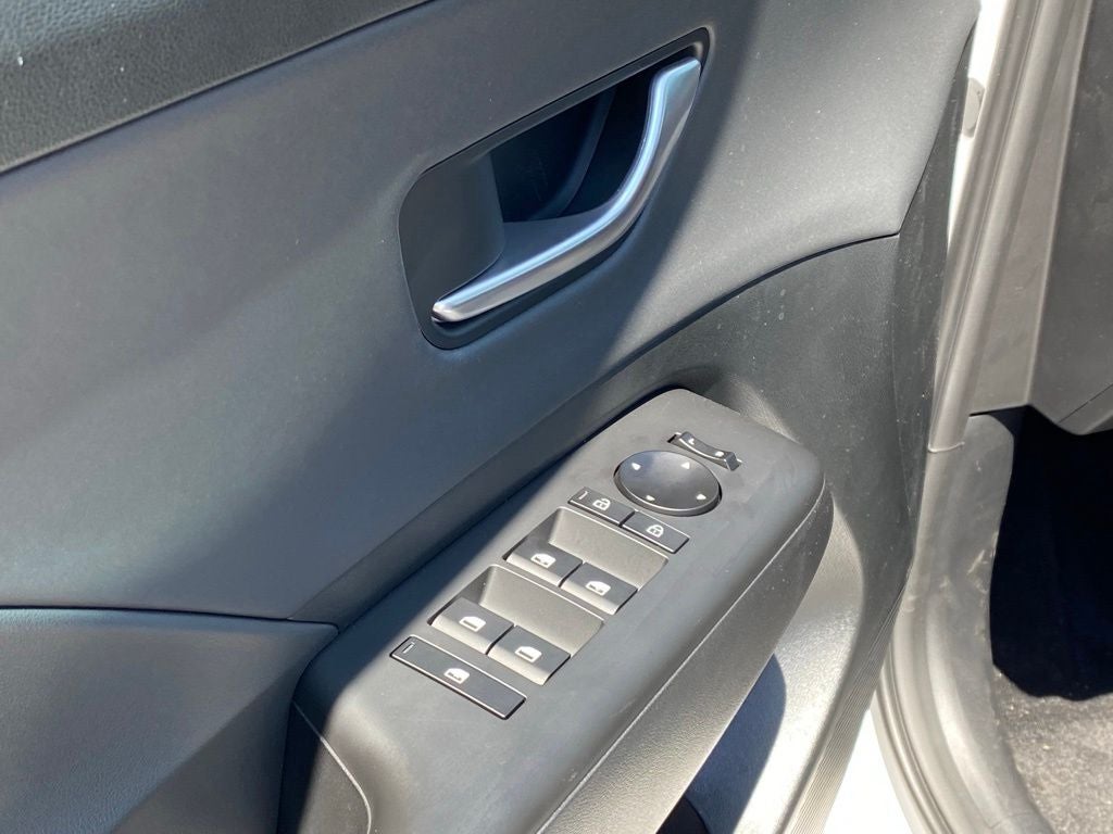 2026 Hyundai KONA SEL Premium FWD