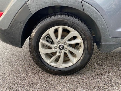 2016 Hyundai TUCSON SE
