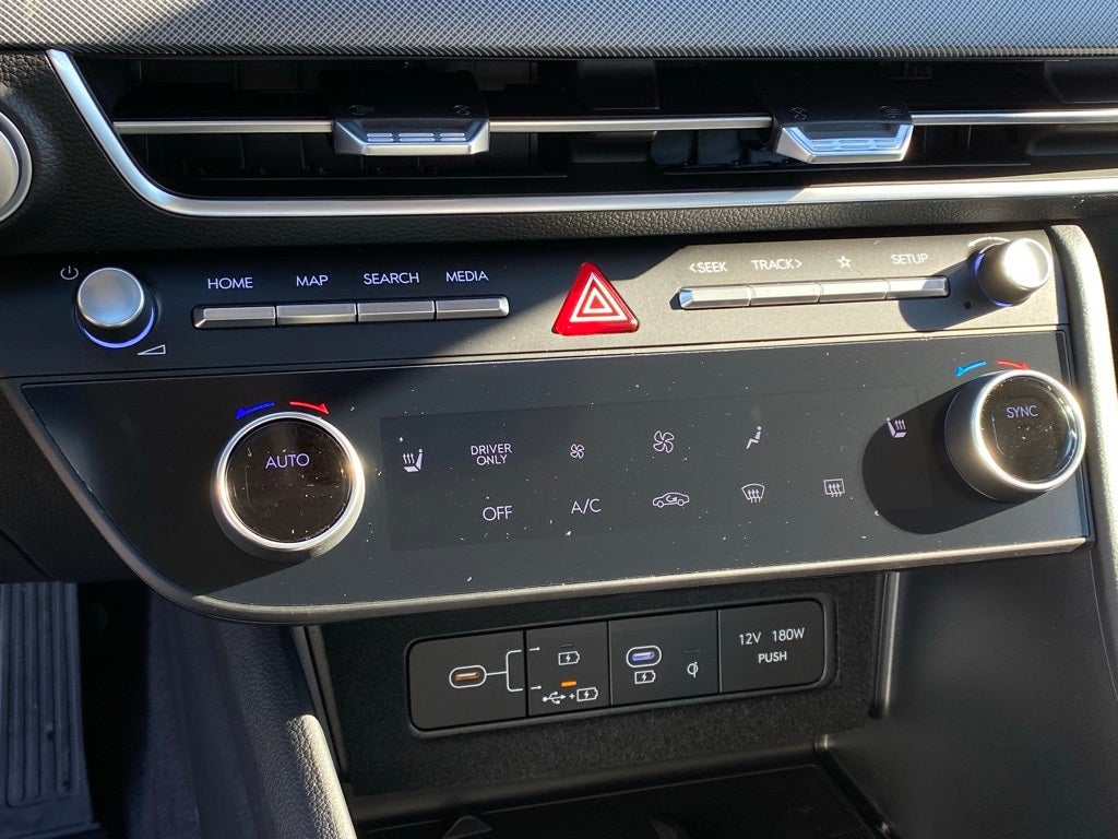 2026 Hyundai SONATA HYBRID SEL