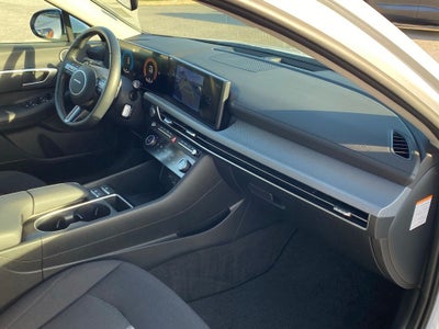 2025 Hyundai SONATA HYBRID SEL