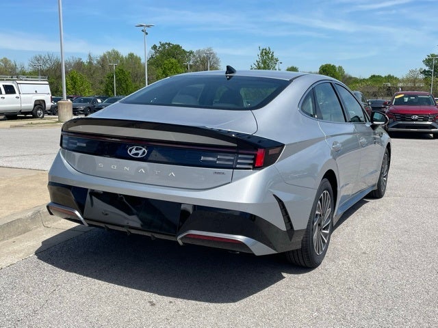 2025 Hyundai SONATA HYBRID SEL