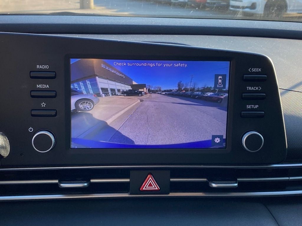 2021 Hyundai ELANTRA SE