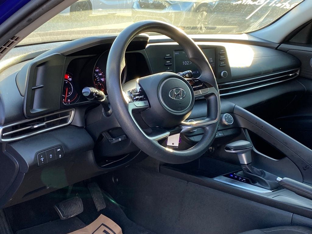 2021 Hyundai ELANTRA SE