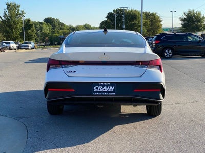 2026 Hyundai ELANTRA SE