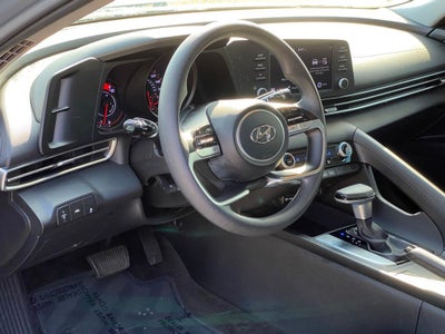 2022 Hyundai ELANTRA SEL