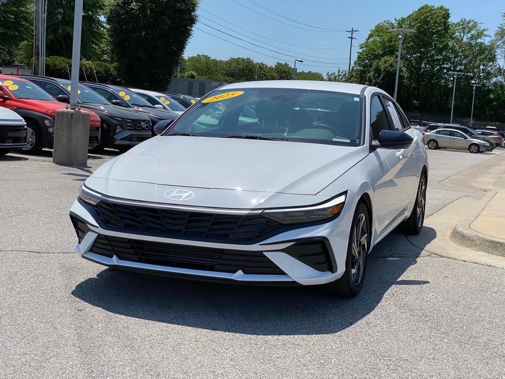 2025 Hyundai ELANTRA SEL Sport