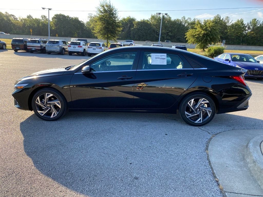 2026 Hyundai ELANTRA Limited