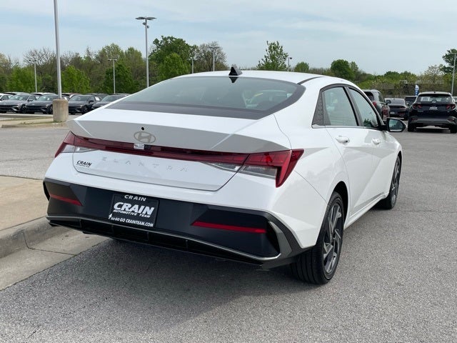 2025 Hyundai ELANTRA SEL Convenience