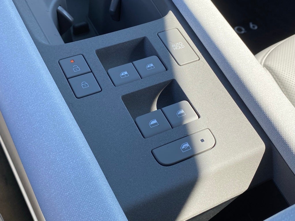 2025 Hyundai IONIQ 6 SEL