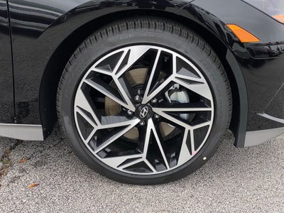 2025 Hyundai IONIQ 6 SEL