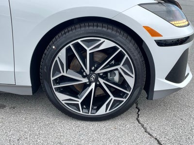 2025 Hyundai IONIQ 6 SEL