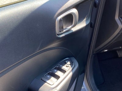 2022 Hyundai VENUE SE