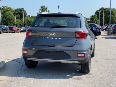 2026 Hyundai VENUE SEL W/Two-Tone Roof