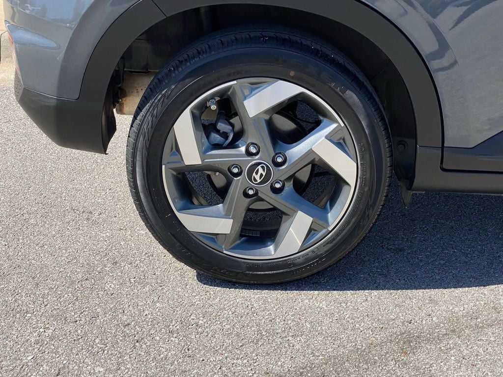 2024 Hyundai VENUE SEL