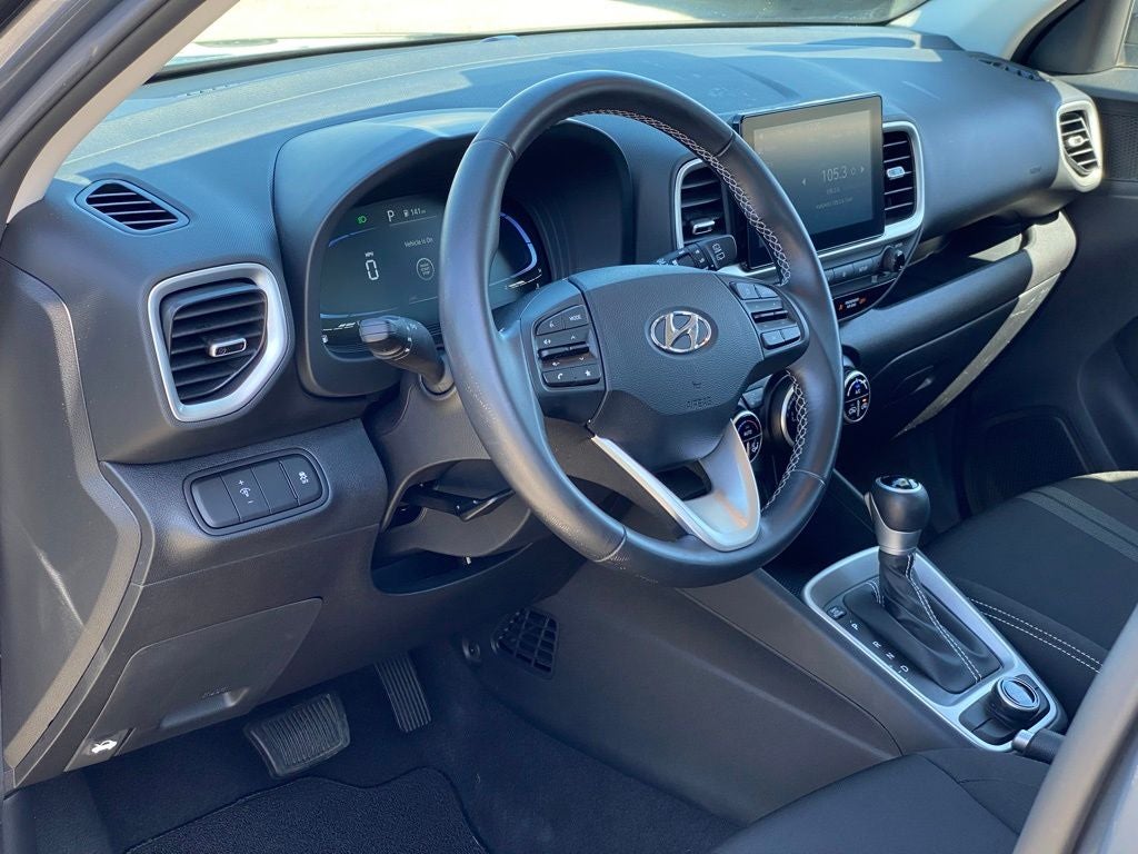 2024 Hyundai VENUE SEL