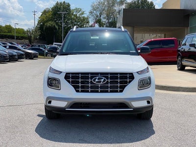 2026 Hyundai VENUE SEL W/Two-Tone Roof