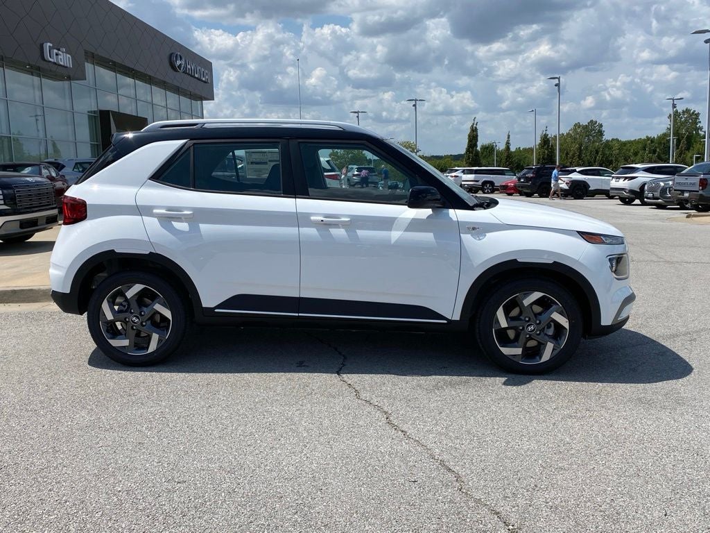 2026 Hyundai VENUE SEL W/Two-Tone Roof