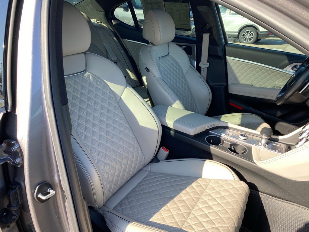 2023 Genesis G70 3.3T