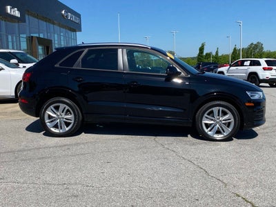 2017 Audi Q3 2.0T Premium quattro