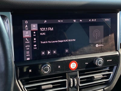 2022 Porsche Macan Base