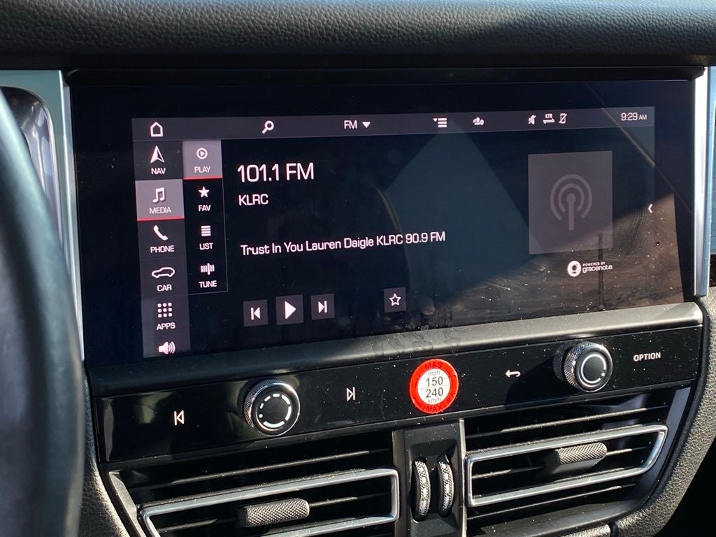 2022 Porsche Macan Base