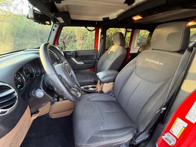 2016 Jeep Wrangler Unlimited Sahara - 4WD / CARFAX ONE OWNER