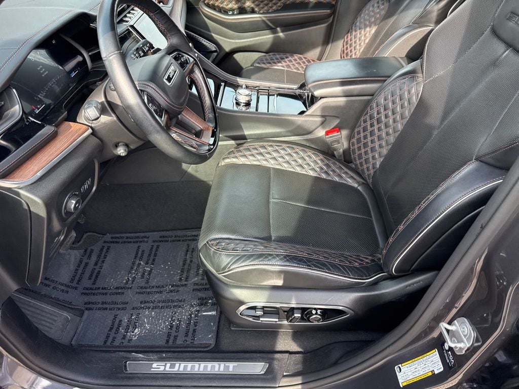 2023 Jeep Grand Cherokee L Summit HEMI