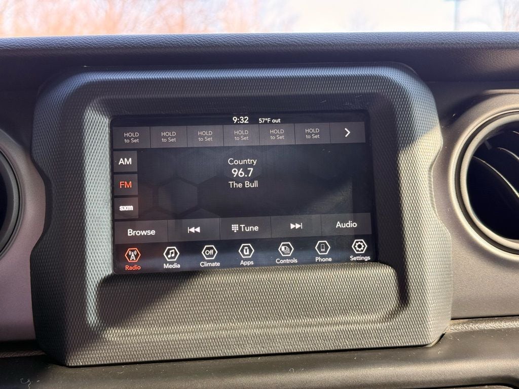 2021 Jeep Gladiator Sport OFF ROAD READY / LIFT WHEELS AND TIRES