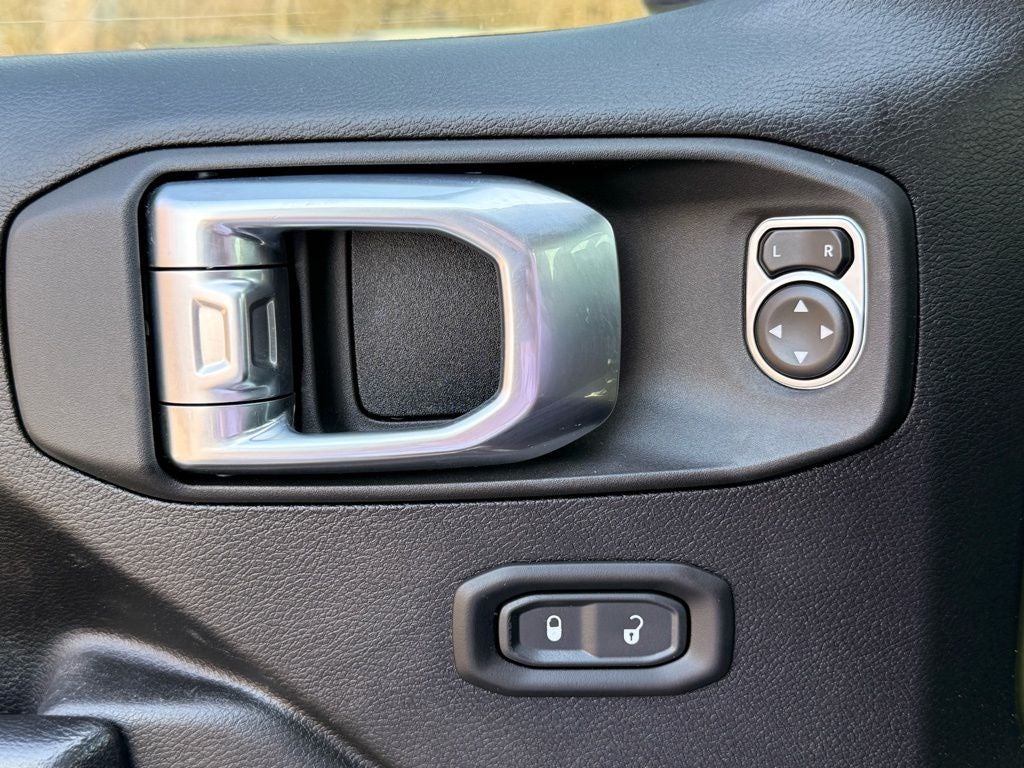 2021 Jeep Gladiator Sport OFF ROAD READY / LIFT WHEELS AND TIRES