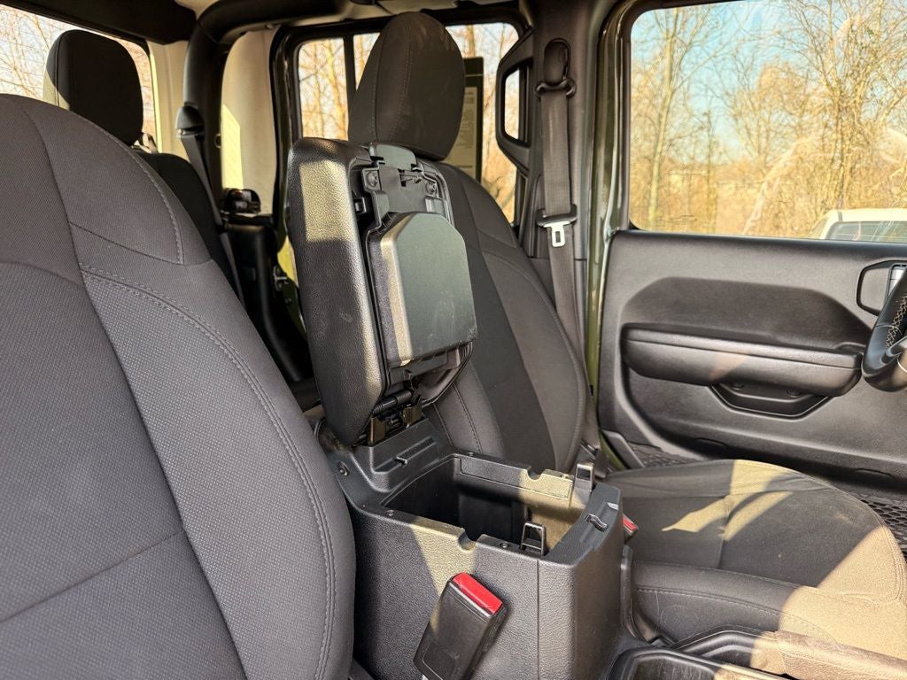 2021 Jeep Gladiator Sport OFF ROAD READY / LIFT WHEELS AND TIRES