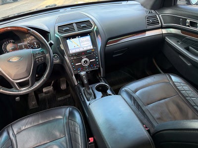 2017 Ford Explorer Platinum - 4WD
