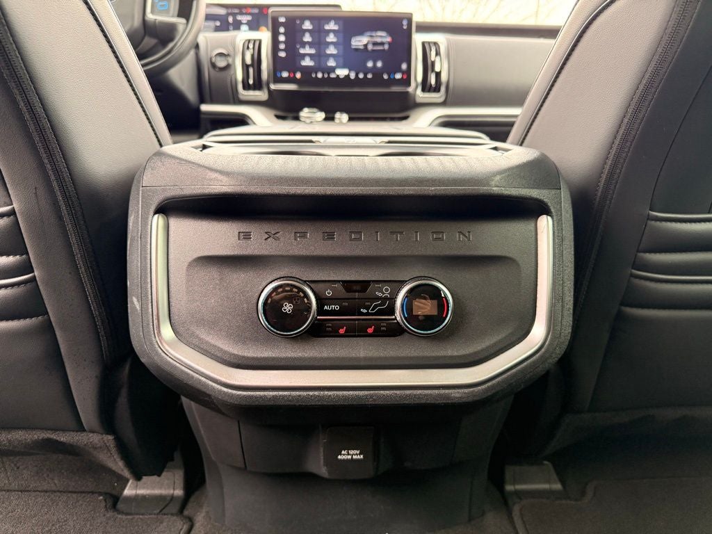2025 Ford Expedition Platinum 4WD