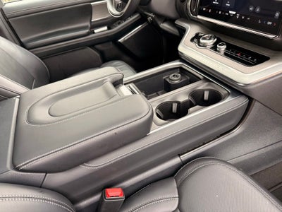 2025 Ford Expedition Platinum 4WD