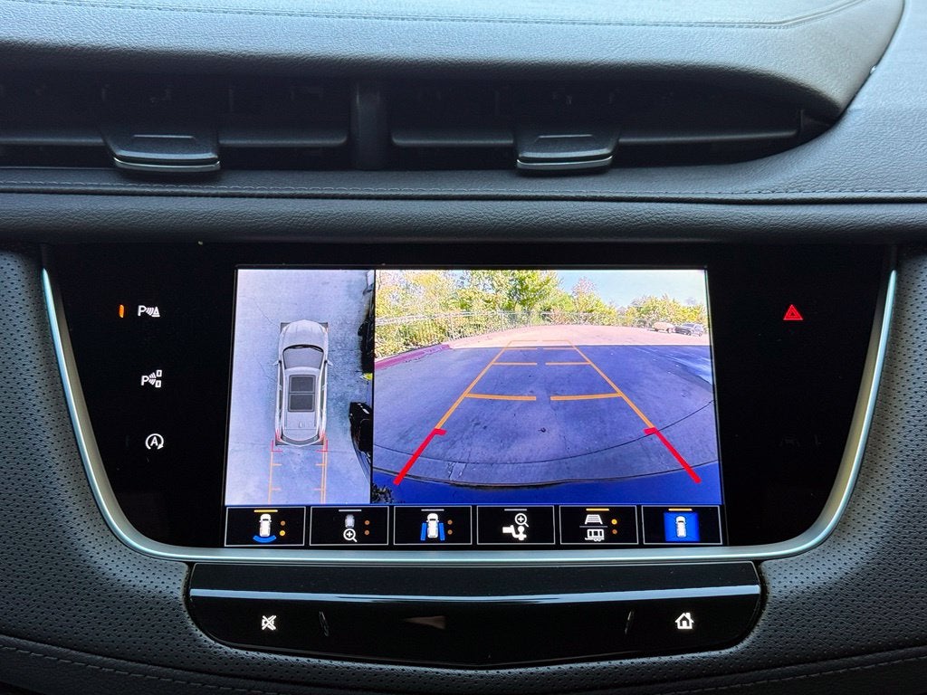 2026 Cadillac XT5 Premium Luxury - AWD / SUNROOF / ONE OWNER