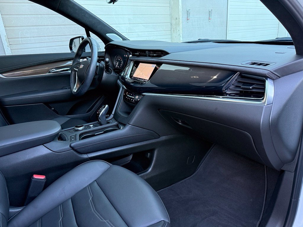 2024 Cadillac XT6 Premium Luxury Platinum - AWD / SUNROOF / ONE OWNER