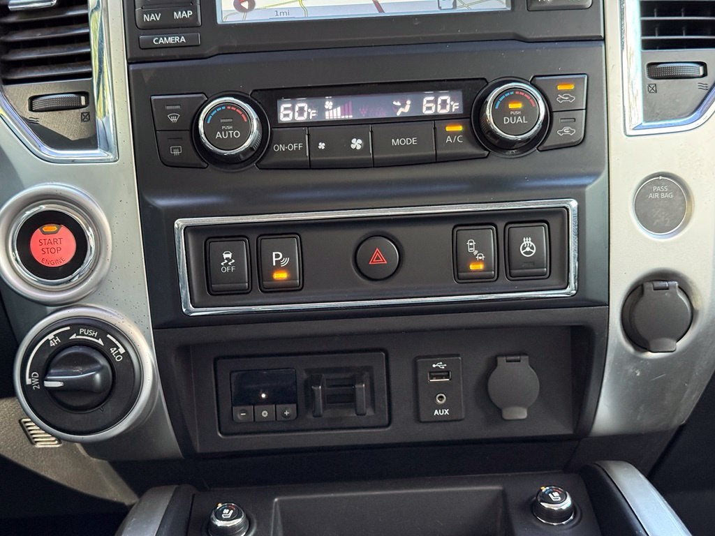 2017 Nissan Titan PRO-4X - 4WD / LEATHER