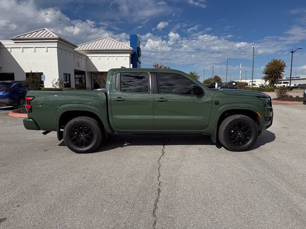 2026 Nissan Frontier SV - 4WD / CLEAN CARFAX / ONE OWNER