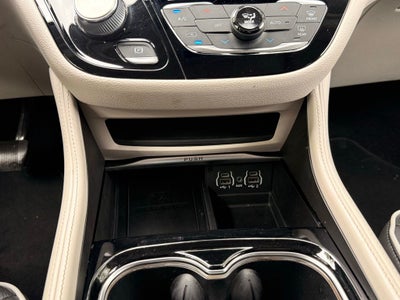 2022 Chrysler Pacifica Limited SOCCER MOM EDITION