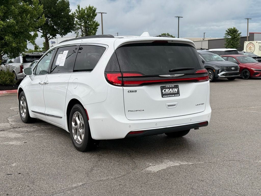 2022 Chrysler Pacifica Limited SOCCER MOM EDITION