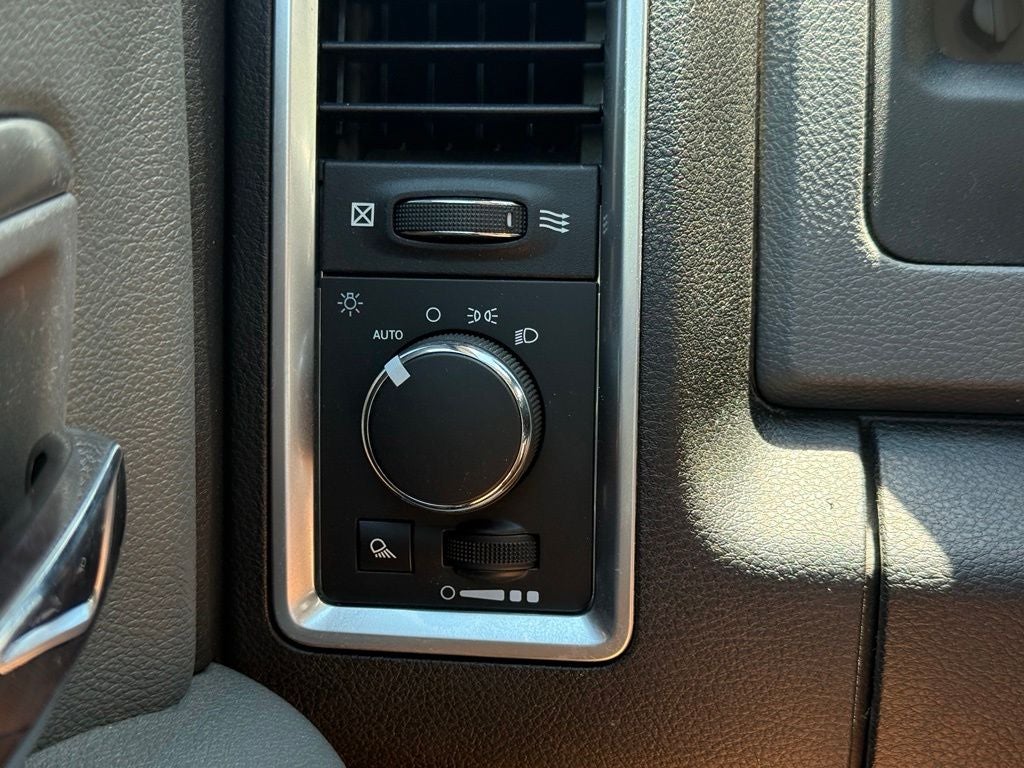 2020 RAM 1500 Classic SLT