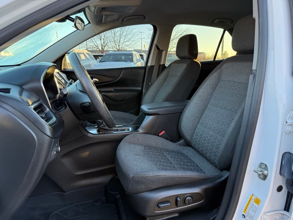 2022 Chevrolet Equinox LT BLACKOUT PKG