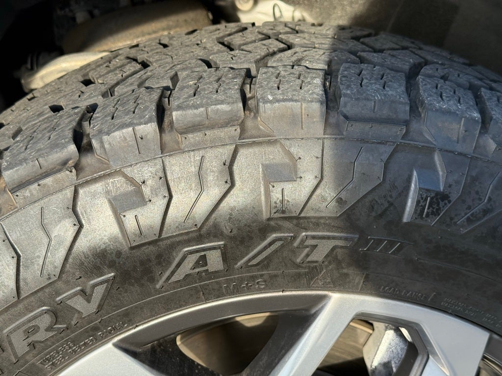 2023 GMC Sierra 1500 SLT BOSE / V8 / 1-OWNER CARFAX