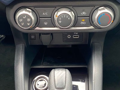 2024 Nissan Versa 1.6 SV