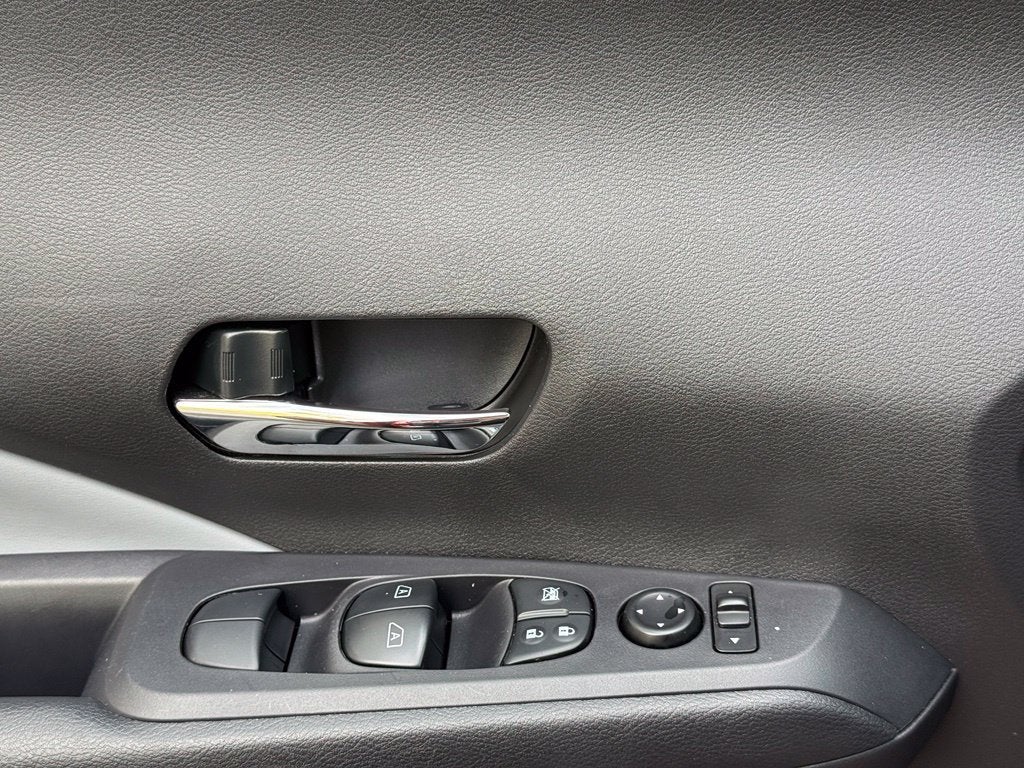 2024 Nissan Kicks SR - CLEAN CARFAX