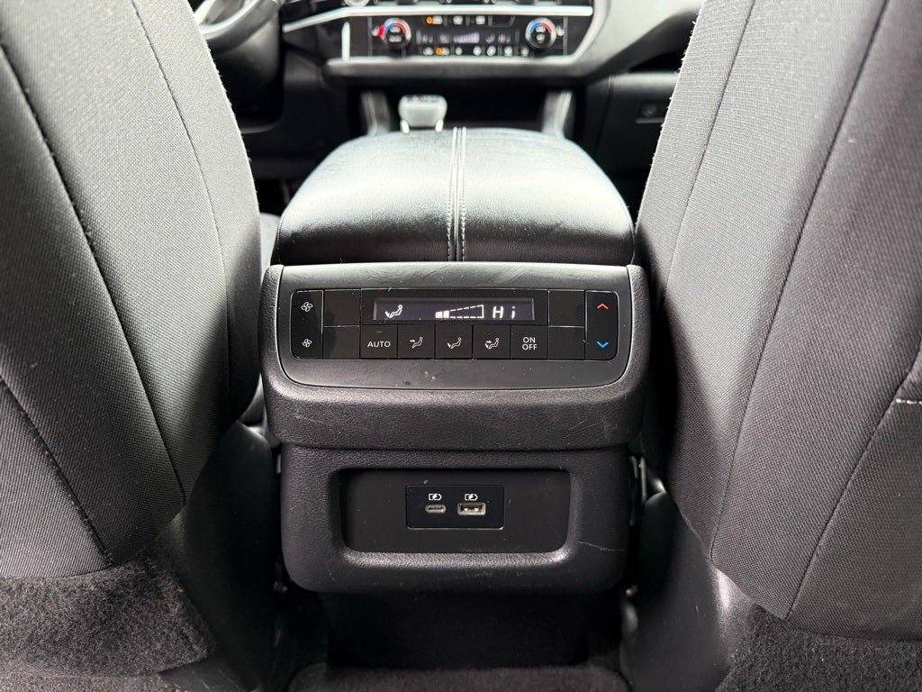 2022 Nissan Pathfinder SV 3 ROW SUV