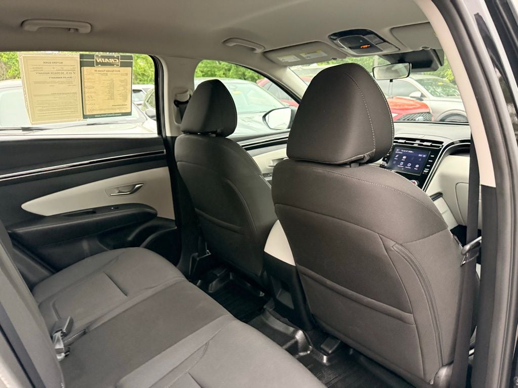 2022 Hyundai TUCSON SE